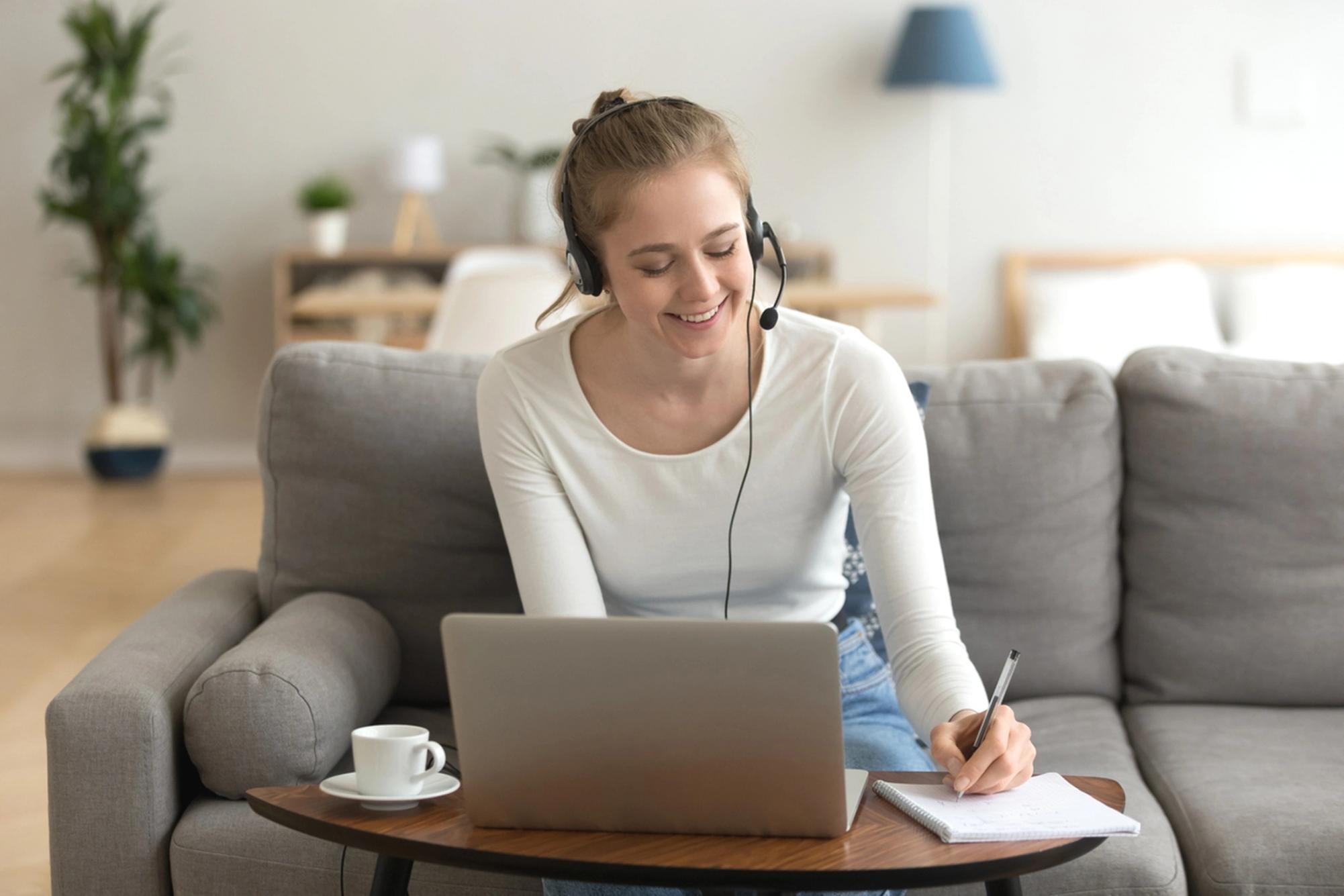 Análisis de estrategias financieras en seminario interactivo